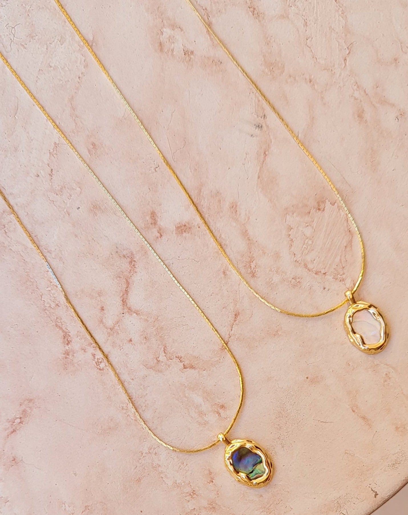 Simple Golden Chain Necklace With Gold Plated Pendant