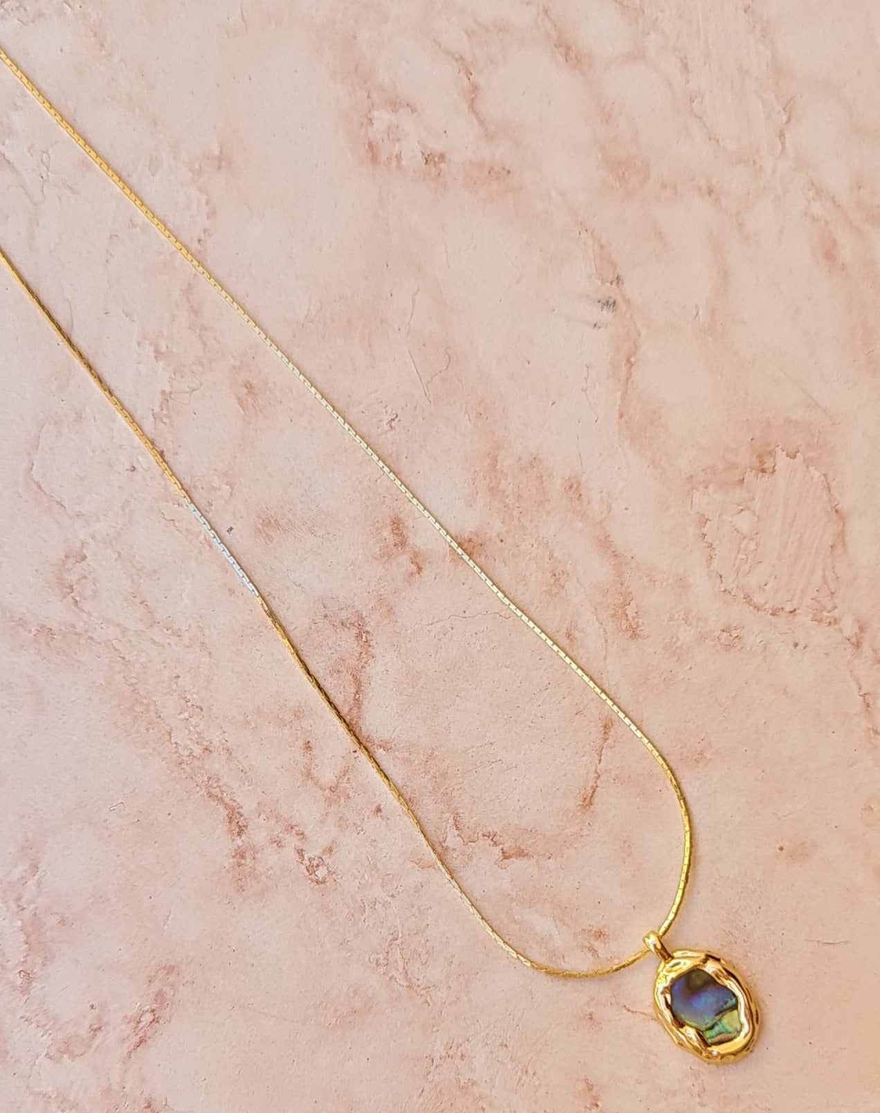 Simple Golden Chain Necklace With Gold Plated Pendant