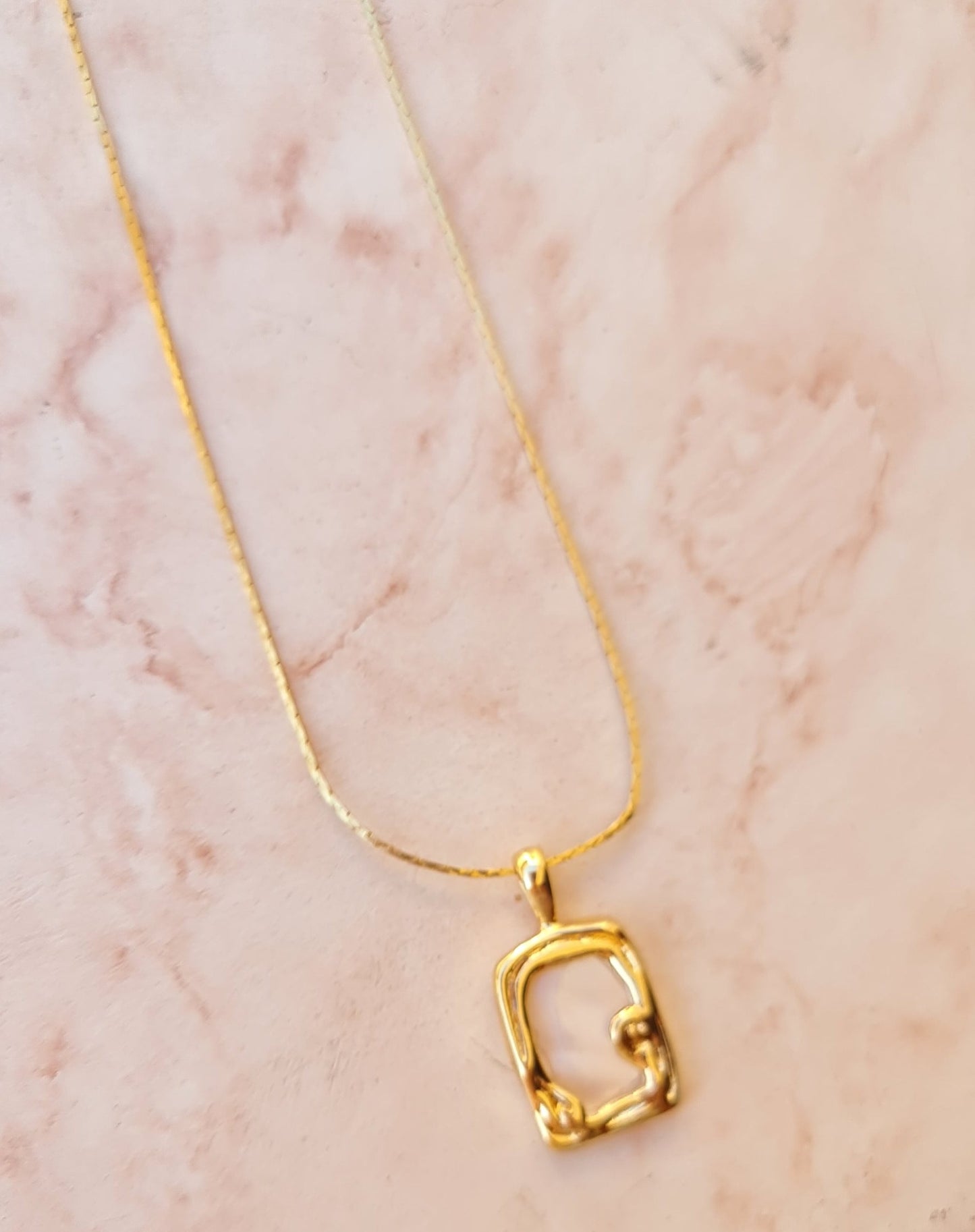 Simple Golden Chain Necklace With Gold Plated Pendant