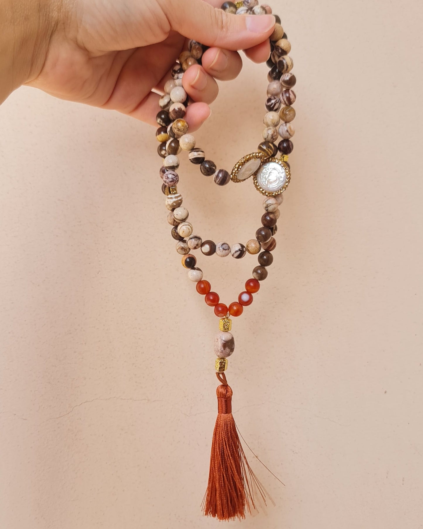 99 Agate Sebha With Silk Tassels